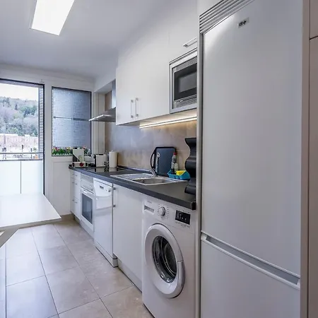 Paseo Antzieta 31. 1e Apartment