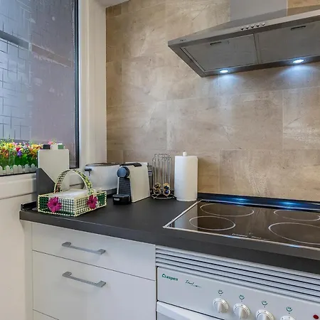 Paseo Antzieta 31. 1e *