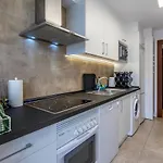 Paseo Antzieta 31. 1e Apartamento
