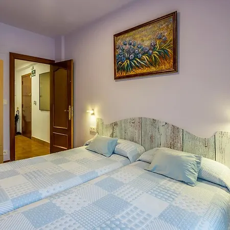 Paseo Antzieta 31. 1e Apartmán *